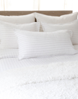 Tula Oversized Throw