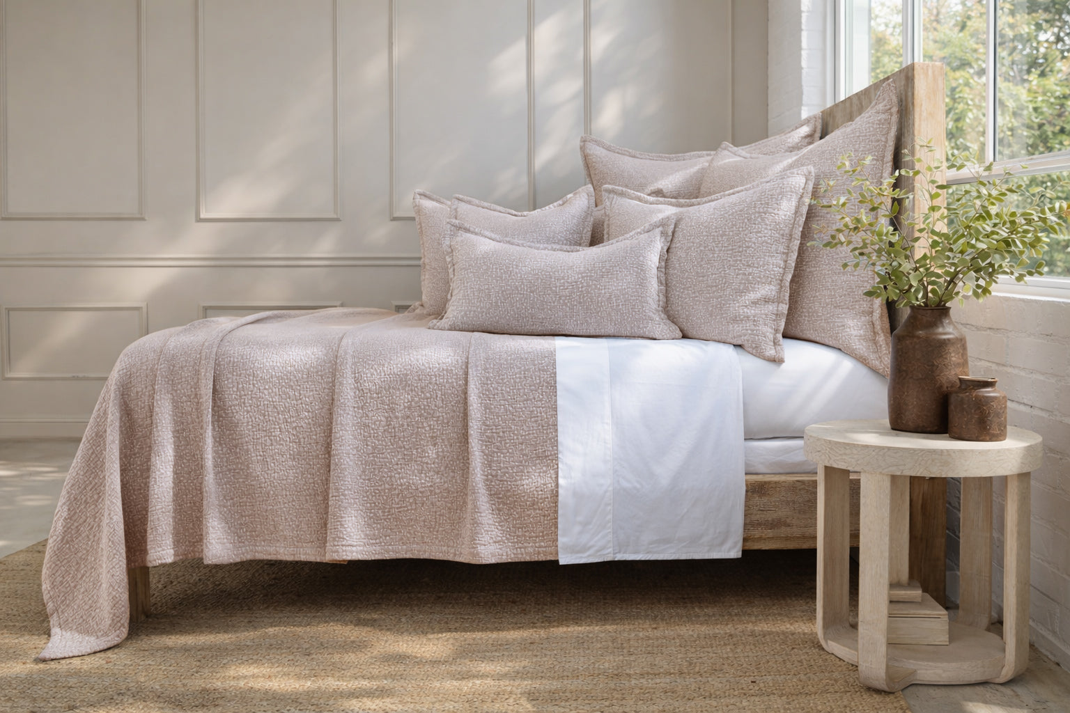 The No-Duvet Summer Bed: Why We Love Malibu Matelassé