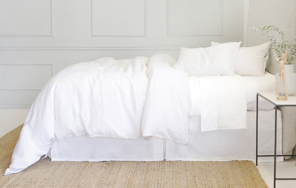 Beauty and the Bed: How Linen Bedding Benefits Your Skin and Hair