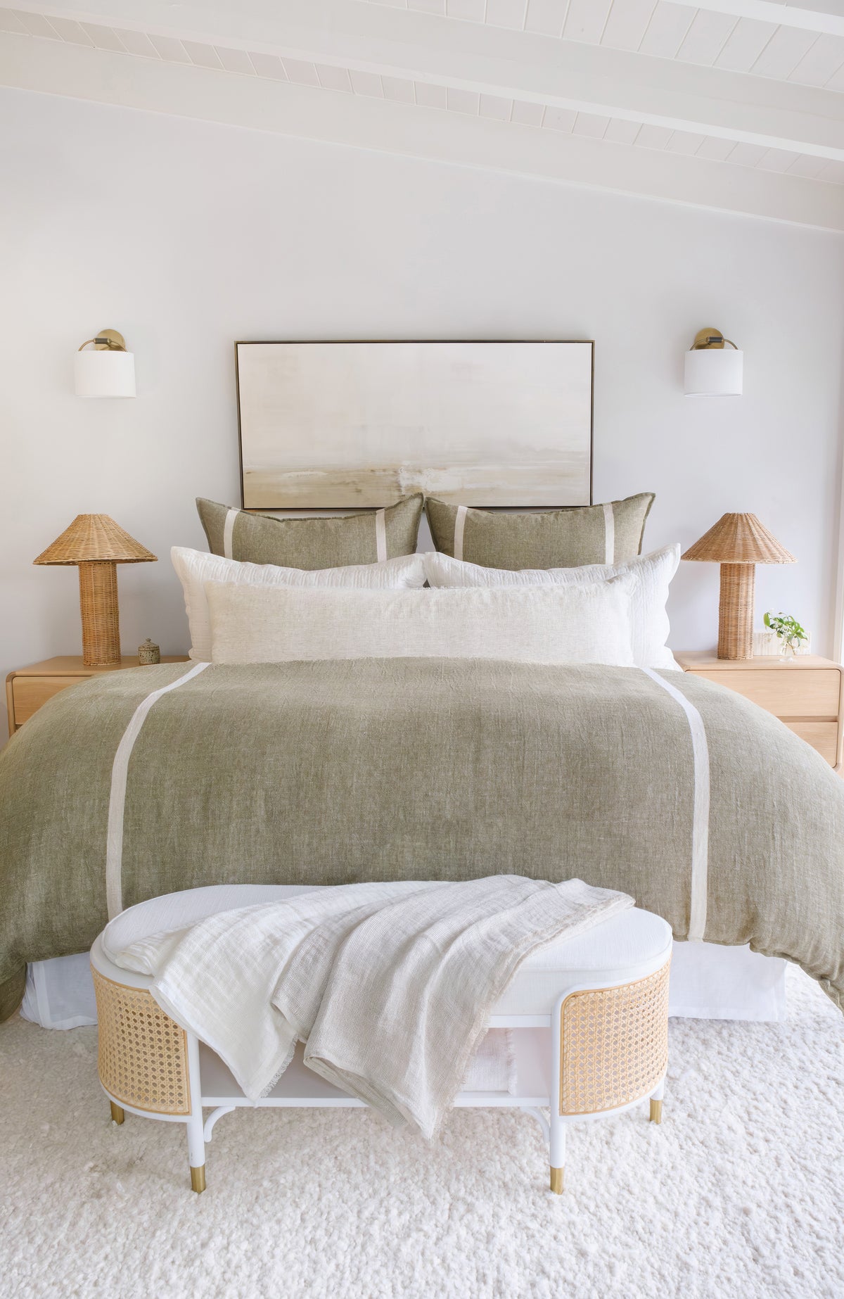 Linen duvet cover in white with light beige stripe along the center