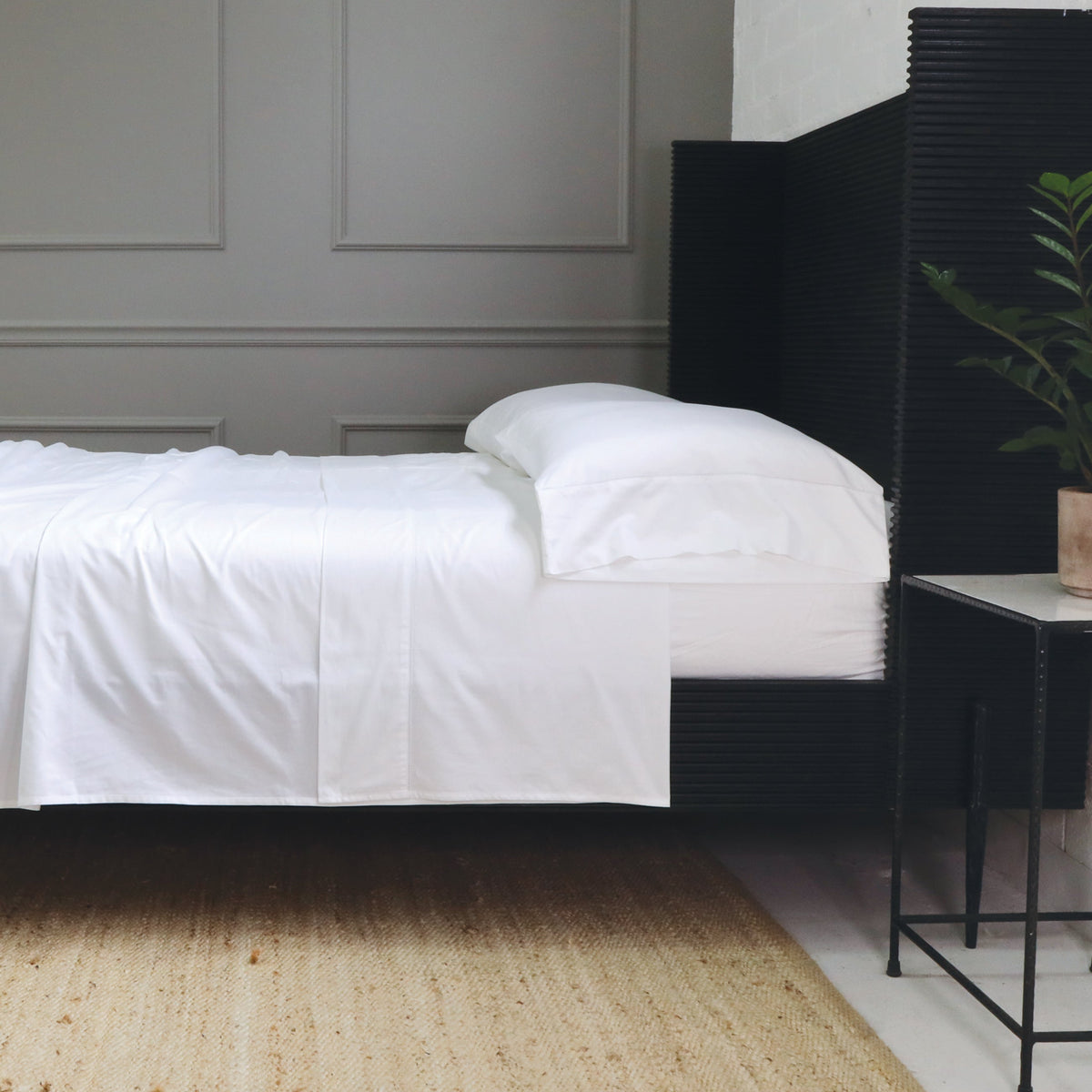 White cotton sateen sheet set with fitted sheet and pillowcases